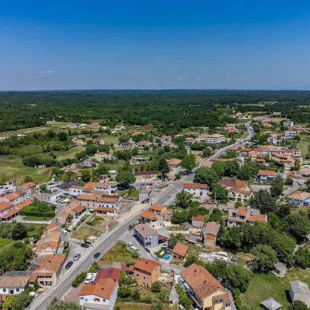 Ferienhaus House Loborika 2227
