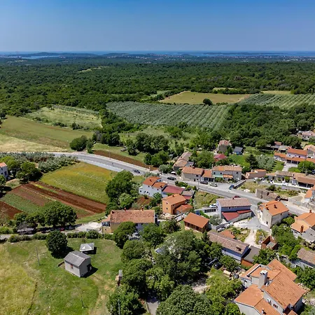 House Loborika 2227 Tatil Evi