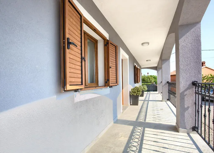 House Loborika 2227 Tatil Evi