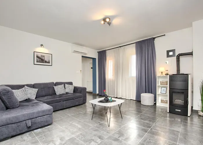 House Loborika 2227 Tatil Evi