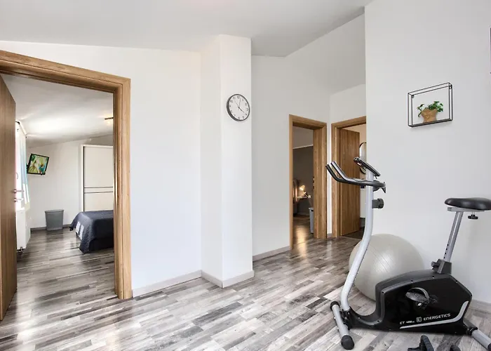 House Loborika 2227 *