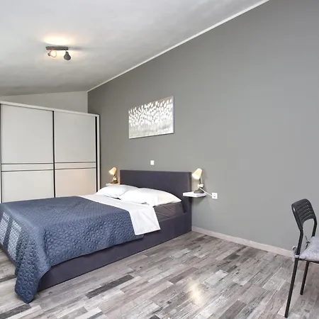 Дом отдыха House Loborika 2227 *