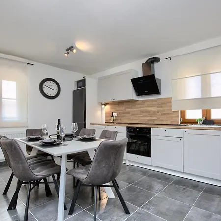 Дом отдыха House Loborika 2227 *