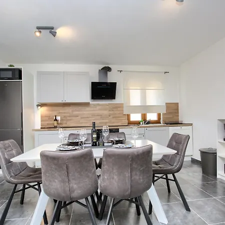 House Loborika 2227 Дом отдыха Marcana